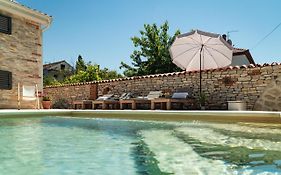 Ferienwohnungen VI La Mare With Heated Pool